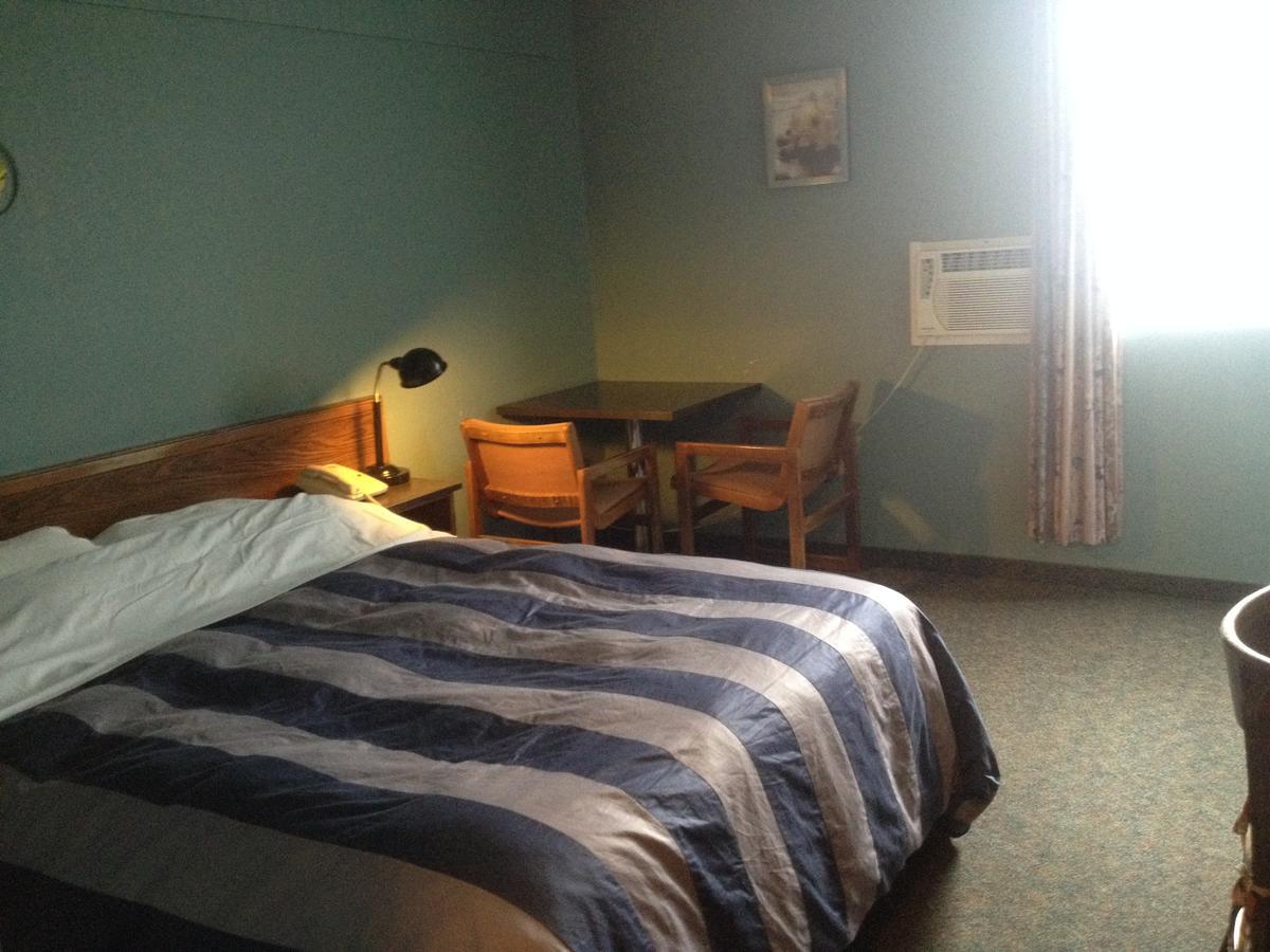 Classic Motor Inn Melville エクステリア 写真